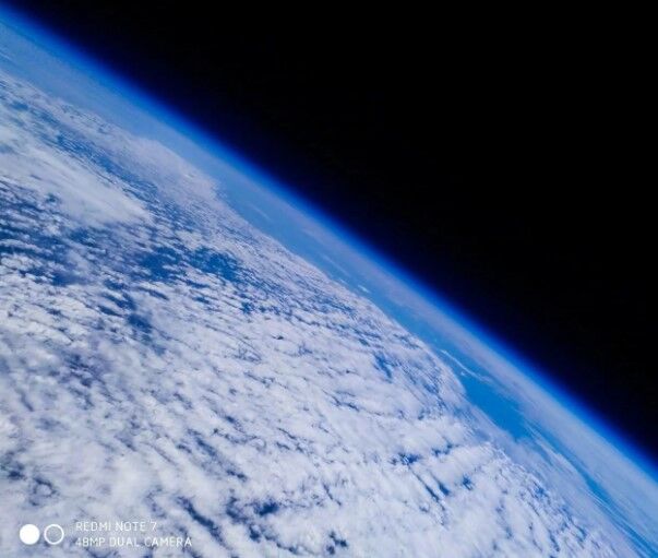 На Redmi Note 7 сделано фото в космосе
