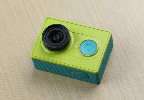 Внешний вид экшн-камеры Сяоми YI Action Camera Travel Edition