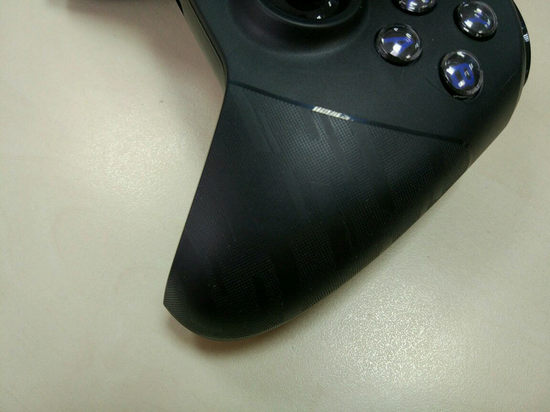 Рукоятки Xiaomi Feat Black Knight X8pro Gamepad Внешний вид рукояток геймпада Сяоми