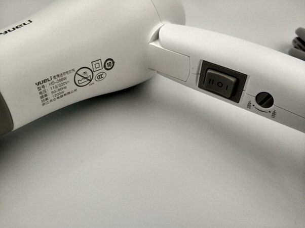 Переключатель Xiaomi YueLi Travel Mini Hair Dryer Режимы работы фена YueLi Travel Mini Hair Dryer