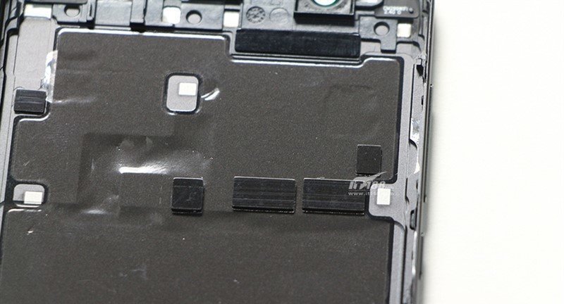 Разобранный Mi 5C Разобранный Mi 5C