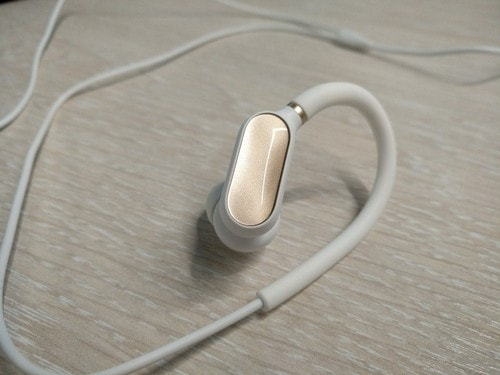 Крепление Xiaomi Mi Sport Bluetooth Mini Способ крепления Xiaomi Mi Sport Bluetooth Mini